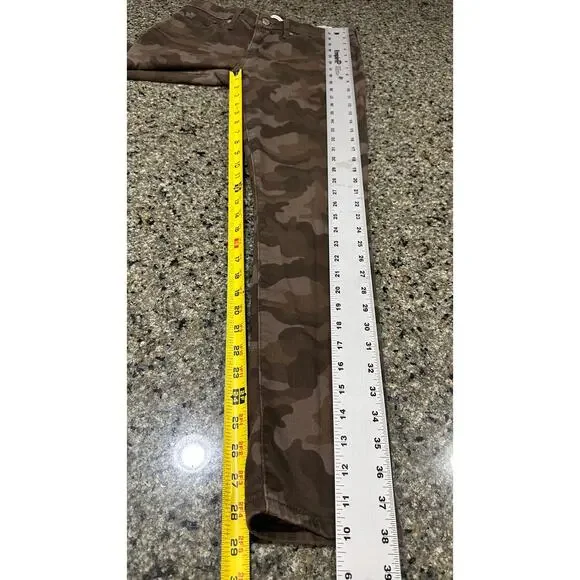 Levis 311 Shaping Skinny Jeans Womens Size 29 Green Camo Cotton Blend Streetwear - Picture 4 of 6